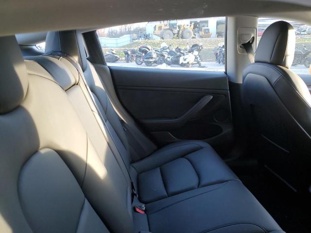5YJ3E1EB4NF205764 Tesla MODEL 3