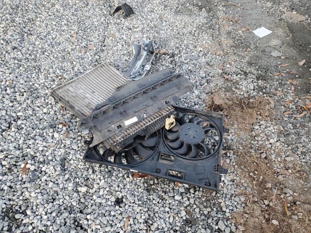 WA1AECF3XL1053841 Audi Q3 PREMIUM