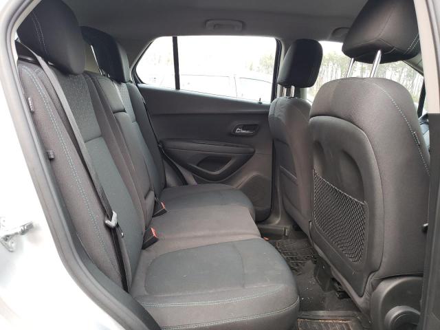 3GNCJNSB6GL227445 Chevrolet TRAX LS