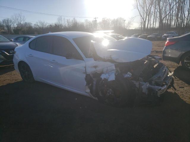 ZARFAEDN0J7593738 Alfa Romeo Giulia Q4