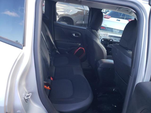 ZACCJBCT6FPB27513 Jeep Renegade Trailhawk