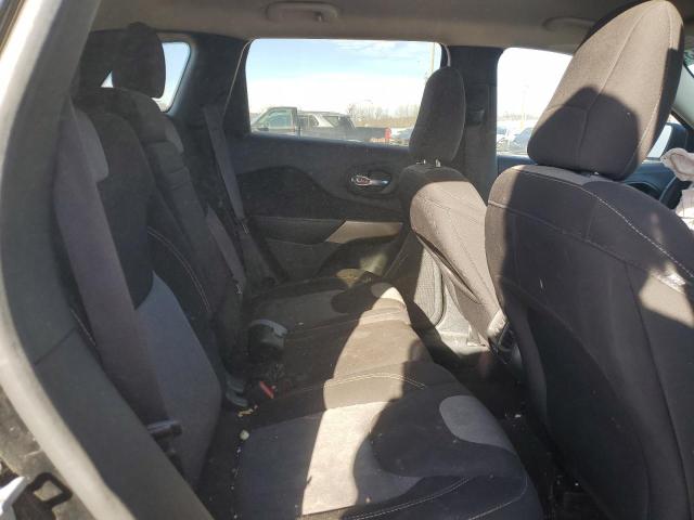 1C4PJLAB6HW617067 Jeep Cherokee Sport