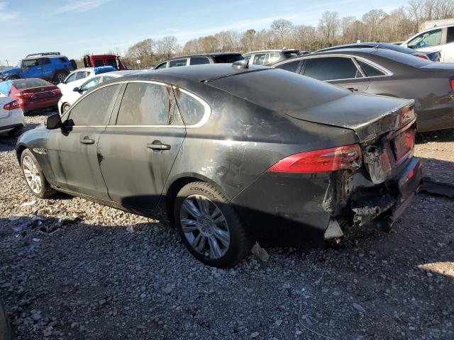 SAJBD4BV9HCY38889 Jaguar XF PREMIUM