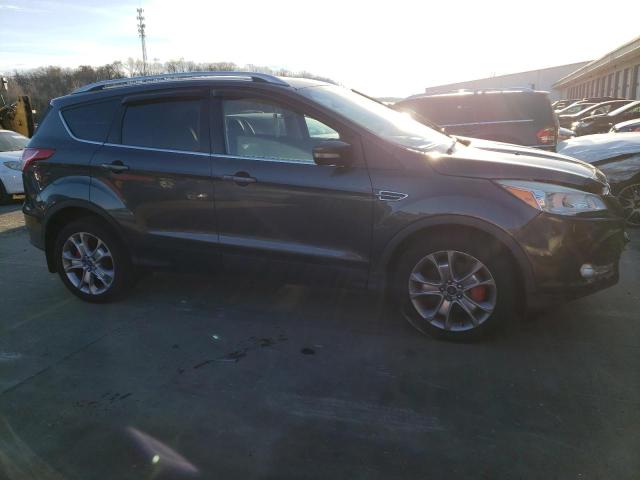 1FMCU0J99FUA22526 Ford Escape Titanium