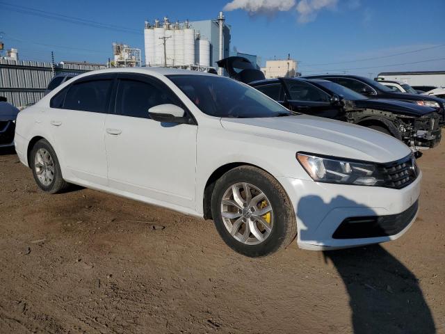 1VWAT7A38HC002440 Volkswagen PASSAT S