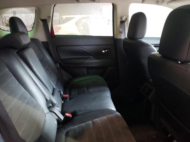 JA4AZ3A39KZ049646 Mitsubishi Outlander Se