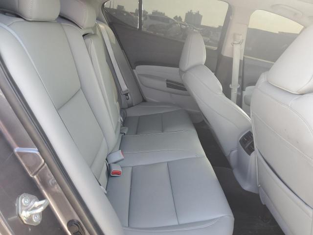 19UUB2F3XJA002005 Acura TLX