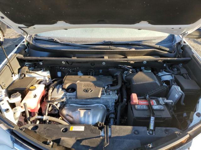 Toyota RAV4 LE 2018 2T3ZFREV1JW427988 Image 12