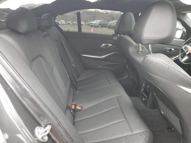 WBA5R7C58KAJ81533 BMW 330XI
