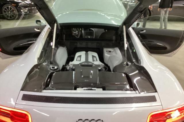 WUAFUAFGXEN000318 Audi R8 4.2 Quattro
