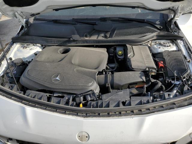 WDDSJ4GB9KN770679 Mercedes-Benz CLA 250 4MATIC