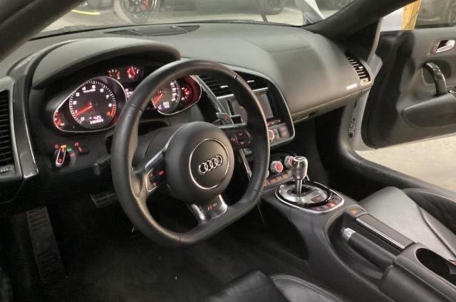 WUAFUAFGXEN000318 Audi R8 4.2 Quattro