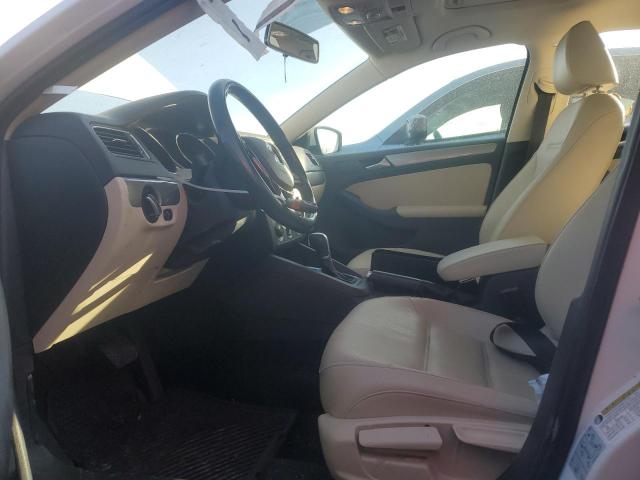 3VWDB7AJ8JM219019 Volkswagen JETTA SE
