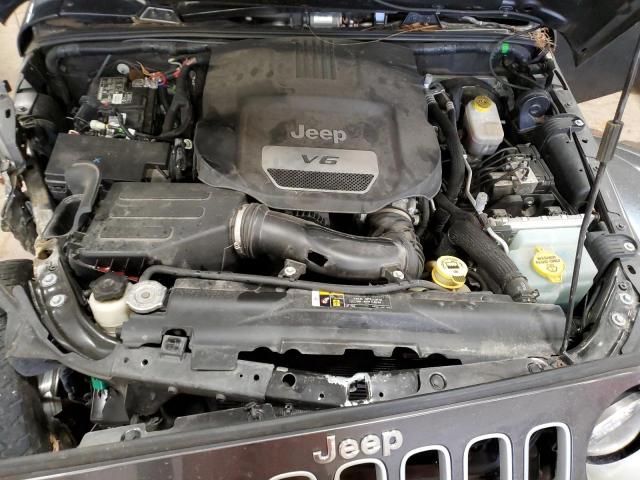 1C4BJWEG6JL907723 Jeep Wrangler Unlimited Sahara