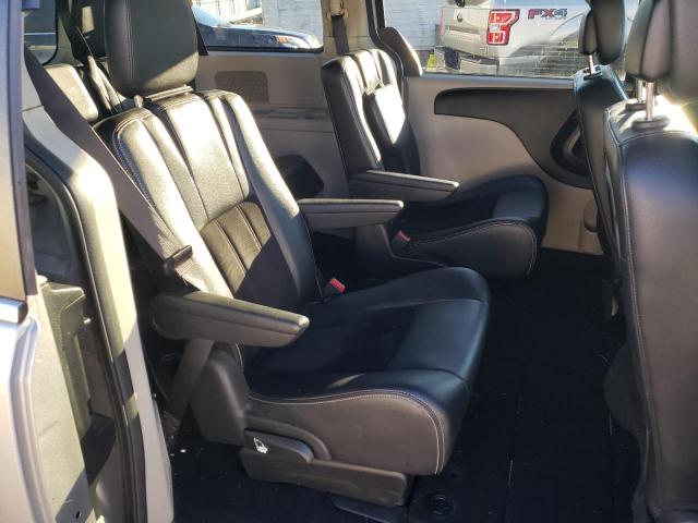 2C4RDGCG1JR224107 Dodge Grand Caravan Sxt