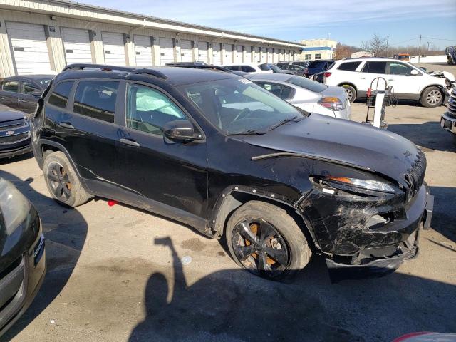 1C4PJLAB8HW613814 Jeep Cherokee Sport