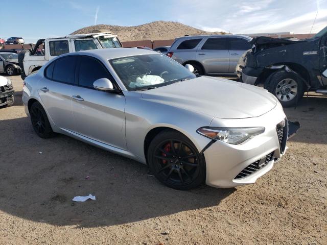 ZARFAEDN7H7533725 Alfa Romeo Giulia Q4