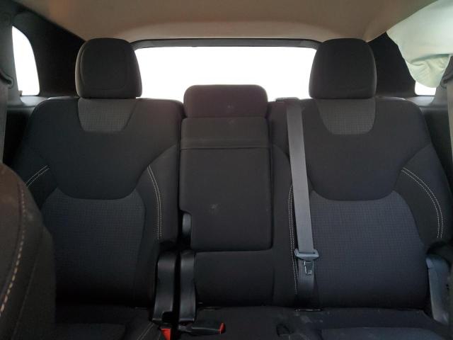 1C4PJMCB9FW697450 Jeep Cherokee Latitude