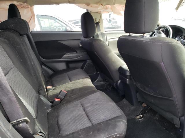 JA4AD3A36HZ052141 Mitsubishi Outlander Se