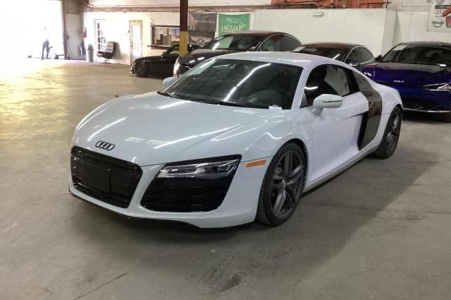 WUAFUAFGXEN000318 Audi R8 4.2 Quattro