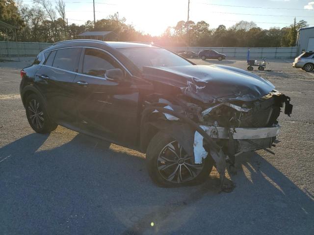 SJKCH5CR2HA035946 Infiniti QX30 BASE