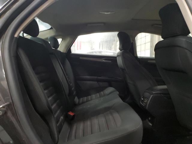 3FA6P0HD6HR305887 Ford FUSION SE