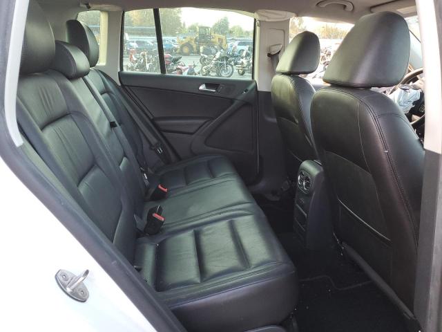 WVGUV7AX6HK019560 Volkswagen Tiguan Spo