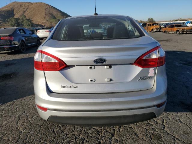 3FADP4AJ1FM221551 Ford 2015